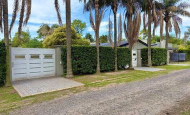 SE VENDE CASA EN LA TATENGUITA