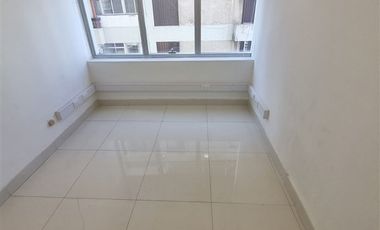 Oficina en Arriendo en Arriendo Oficina 3Priv Est y Bod//Metro Tobalaba