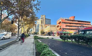 Local Comercial en Venta en Providencia esquina Sta. Beatriz