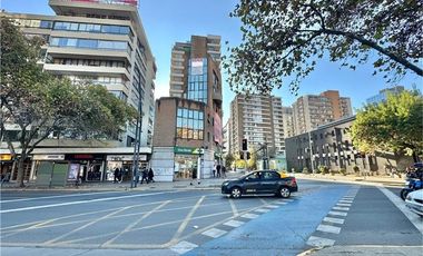 Local Comercial en Venta en Providencia esquina Sta. Beatriz