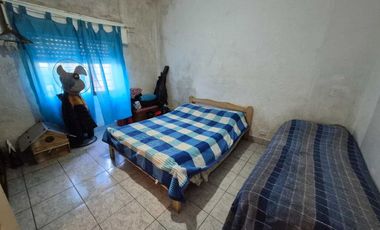 Casa 3 ambientes en venta en Sarandi Oportunidad