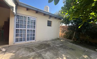 CASA 3 AMBIENTES EN ALQUILER, ZONA CENTRO