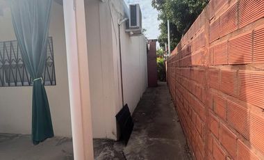 CASA 3 AMBIENTES EN ALQUILER, ZONA CENTRO