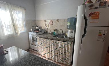 CASA 3 AMBIENTES EN ALQUILER, ZONA CENTRO