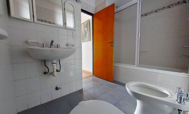 Departamento en venta c/ cochera en Caballito