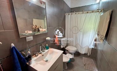 Casa quinta en venta sobre 2000m2 de parque. Barrio Parque Las Lomadas. Cardales