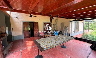 Casa quinta en venta sobre 2000m2 de parque. Barrio Parque Las Lomadas. Cardales