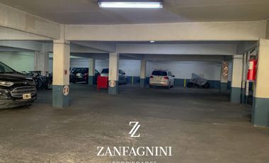 SE VENDE Cochera en Ciudad de Mendoza. Excelente ubicación -