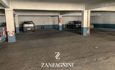 SE VENDE Cochera en Ciudad de Mendoza. Excelente ubicación -