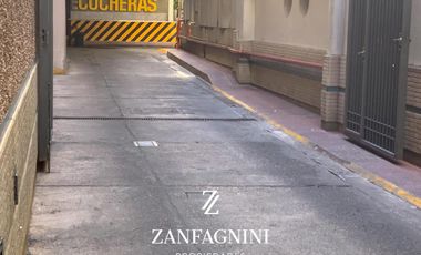 SE VENDE Cochera en Ciudad de Mendoza. Excelente ubicación -