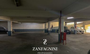 SE VENDE Cochera en Ciudad de Mendoza. Excelente ubicación -