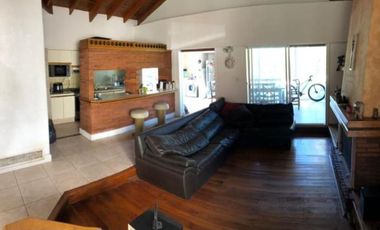 CASA EN VENTA 4 AMB - C/ PARRILA   PILETA - COUNTRY CLUB  VENADO 1 - CANNING RETASADA!!