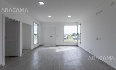 VENTA CASA EN LA ALAMEDA - CANNING