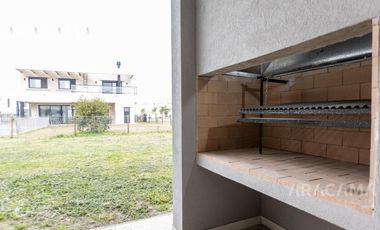 VENTA CASA EN LA ALAMEDA - CANNING