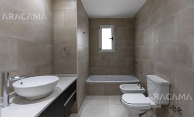 VENTA CASA EN LA ALAMEDA - CANNING