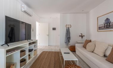 VENTA CASA COSTA ESMERALDA, BARRIO MARÍTIMO III, LOTE AL 100, 5 AMBIENTES