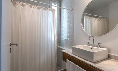 VENTA CASA COSTA ESMERALDA, BARRIO MARÍTIMO III, LOTE AL 100, 5 AMBIENTES