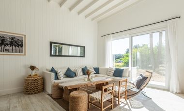 VENTA CASA COSTA ESMERALDA, BARRIO MARÍTIMO III, LOTE AL 100, 5 AMBIENTES