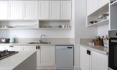 VENTA CASA COSTA ESMERALDA, BARRIO MARÍTIMO III, LOTE AL 100, 5 AMBIENTES