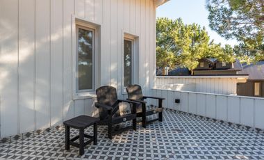 VENTA CASA COSTA ESMERALDA, BARRIO MARÍTIMO III, LOTE AL 100, 5 AMBIENTES