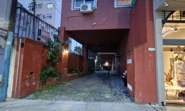 Cochera Fija a 1/C de Av. Maipú.