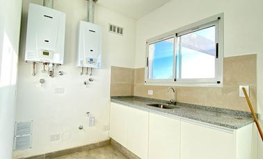 VENTA CASA EN LA ALAMEDA - CANNING