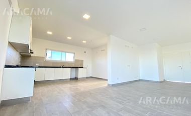 VENTA CASA EN LA ALAMEDA - CANNING