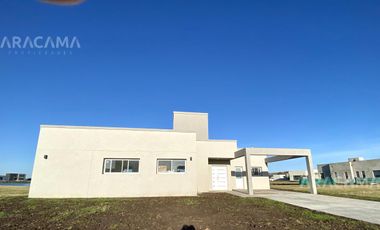 VENTA CASA EN LA ALAMEDA - CANNING