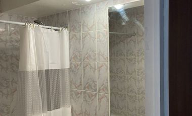 Departamento en arriendo c/ estacionamiento en Alto Las Condes