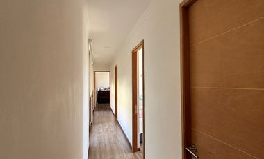 Se vende amplia casa con terreno de 846 M2 en condominio Country Huelen