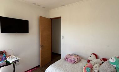 Se vende amplia casa con terreno de 846 M2 en condominio Country Huelen