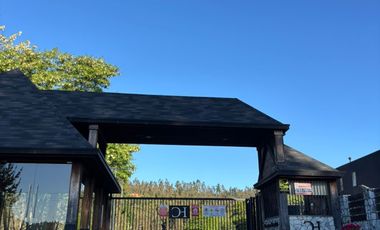 Se vende amplia casa con terreno de 846 M2 en condominio Country Huelen