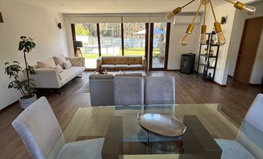 Se vende amplia casa con terreno de 846 M2 en condominio Country Huelen