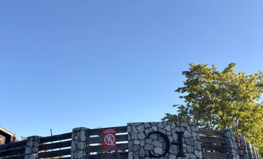 Se vende amplia casa con terreno de 846 M2 en condominio Country Huelen