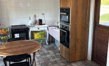 Se vende amplia casa con terreno de 846 M2 en condominio Country Huelen