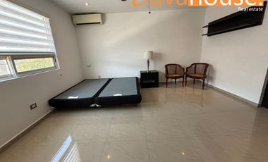 Renta casa amueblada Pedregal la Silla