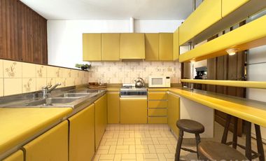 CASA VENTA VICENTE LOPEZ 4 AMB JARDIN PILETA   2 LOCALES COMERCIALES