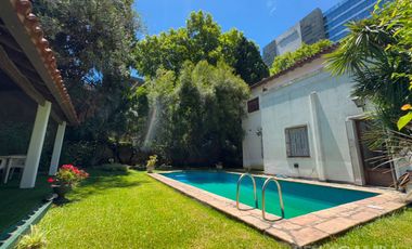 CASA VENTA VICENTE LOPEZ 4 AMB JARDIN PILETA   2 LOCALES COMERCIALES