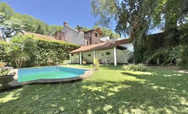 CASA VENTA VICENTE LOPEZ 4 AMB JARDIN PILETA   2 LOCALES COMERCIALES