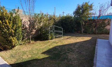 Venta - Casa 2 dormitorios en Barrio Entre Aguas  II - C095