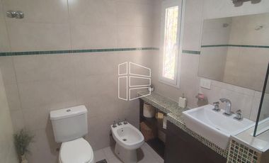 Venta - Casa 2 dormitorios en Barrio Entre Aguas  II - C095