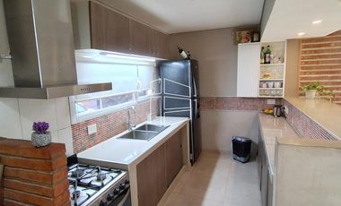 Venta - Casa 2 dormitorios en Barrio Entre Aguas  II - C095