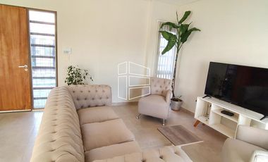 Venta - Casa 2 dormitorios en Barrio Entre Aguas  II - C095