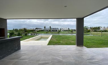 Casa en Venta San Matias Barrio Area 1