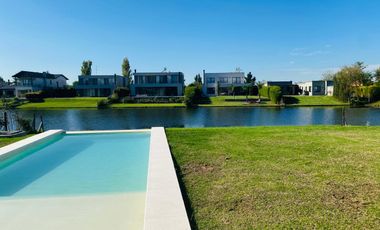 Casa en Venta San Matias Barrio Area 1