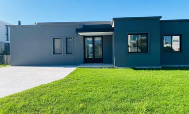 Casa en Venta San Matias Barrio Area 1