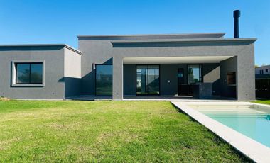 Casa en Venta San Matias Barrio Area 1