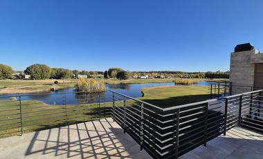 Departamento en  en barrio cerrado Los Canales de Plottier