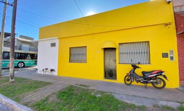 Casa con local en CIUDAD MADERO