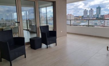 Venta departamento tres dormitorios piso completo